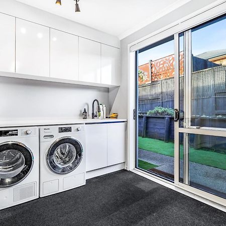 Stylish Warm House In North Hamiltonヴィラ エクステリア 写真